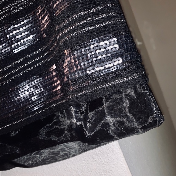Express Sequined Mini Skirt sz 4 - Picture 2 of 4